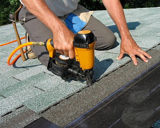 Best Flat Roof Repair Services  in Cayuga, IN